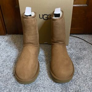 BRAND NEW UGG boots size 10